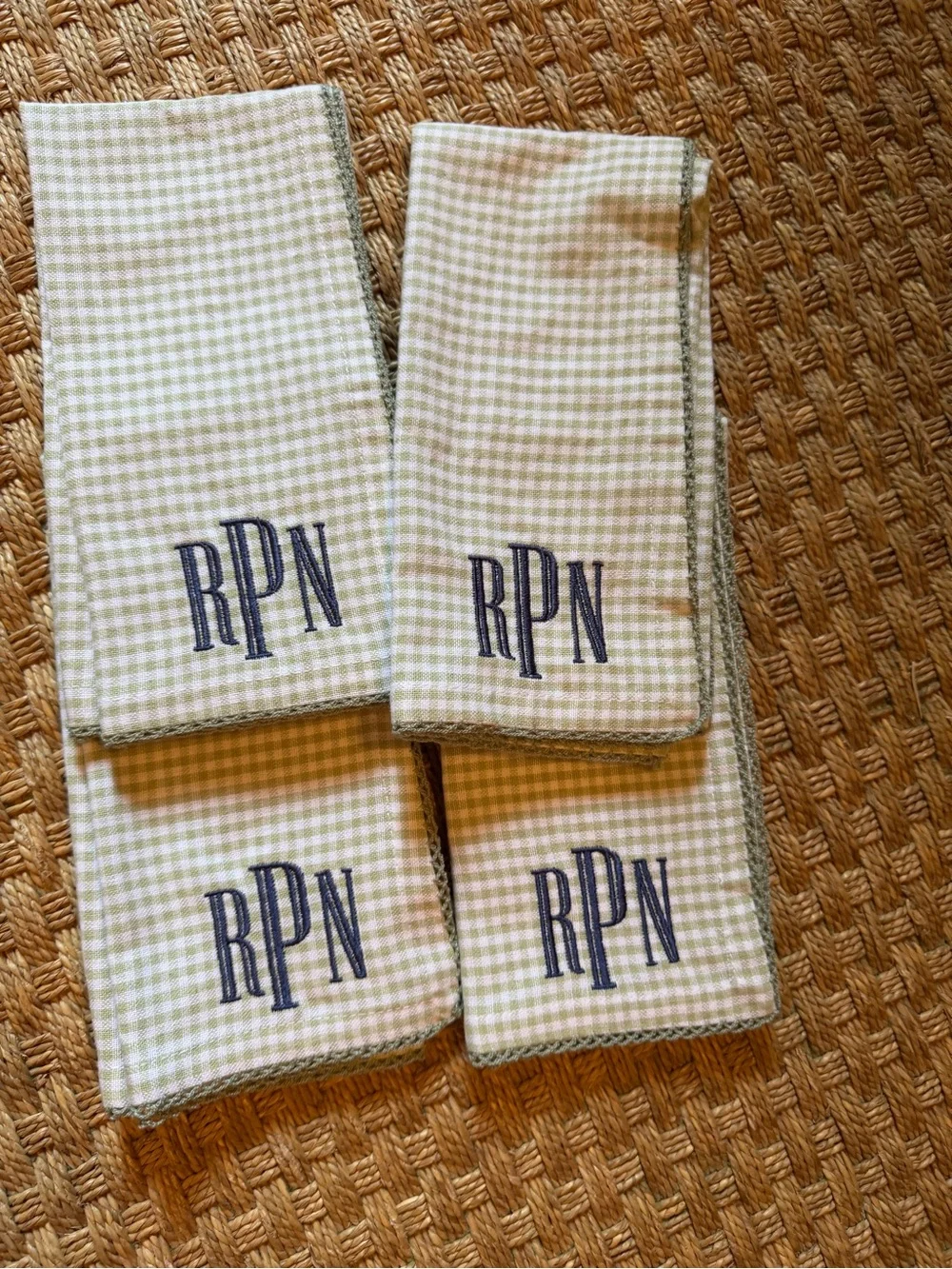 Brand new ! Monogrammed dinner napkins - Green Gingham (RPN)
